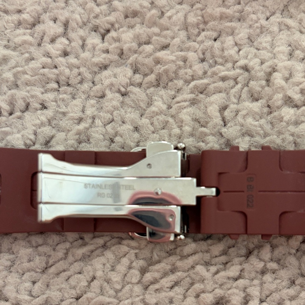Hermes Rubber Watch Band - Picture 3 of 3